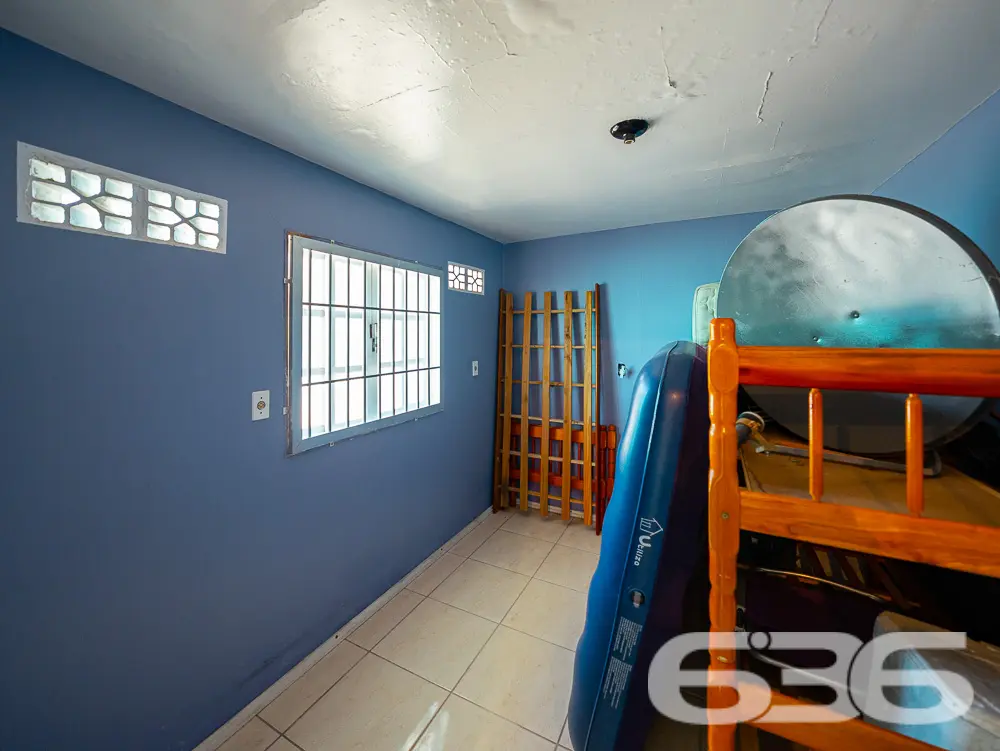 OPORTUNIDADE DE CASA À VENDA PRÓXIMA DA PRAIA EM B