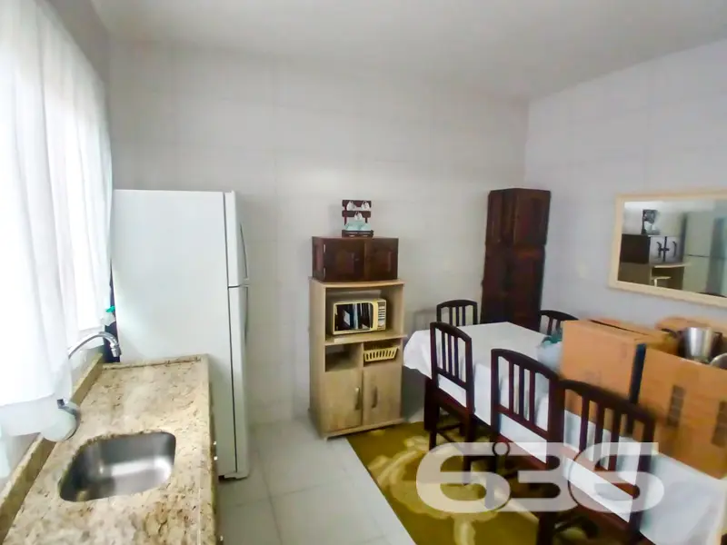 Residência térrea charmosa, com edícula e espaço d