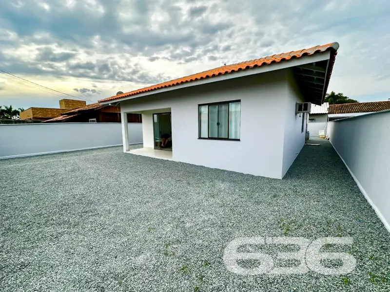 Oportunidade em Balneário Barra do Sul/SC – Casa T