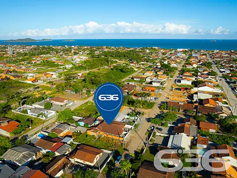 CASA DE 3 QUARTOS NO BAIRRO SALINAS - ESTUDA PERMU