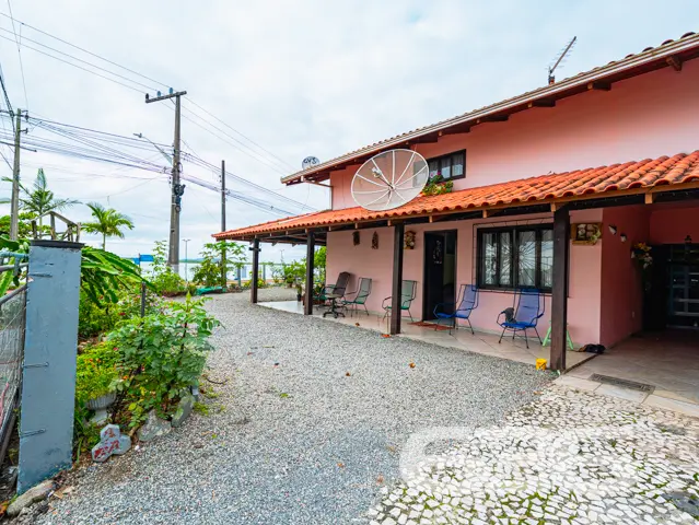 Descubra seu novo lar em Balneário Barra do Sul!