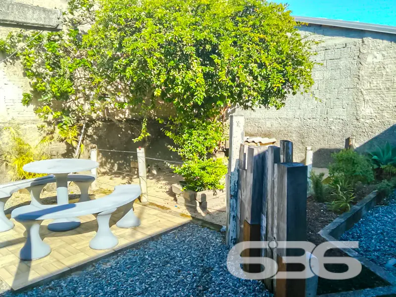Casa térrea à venda no bairro Pinheiros em Balneár