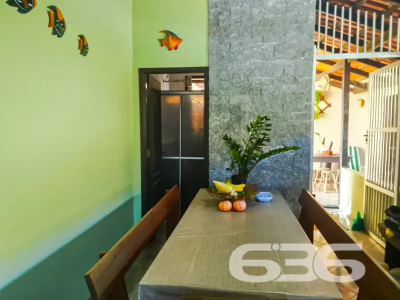 Casa térrea à venda no bairro Pinheiros em Balneár