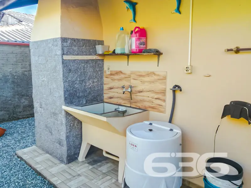 Casa térrea à venda no bairro Pinheiros em Balneár