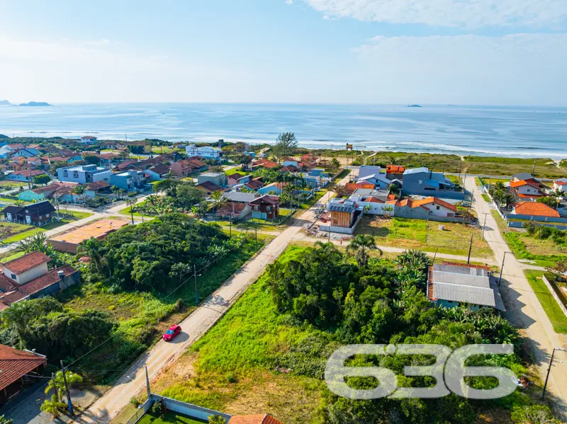 Terreno plano a 170 metros do mar no bairro Salina