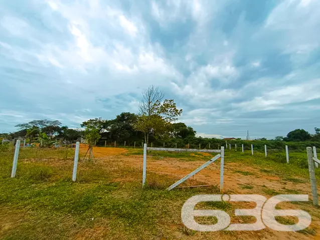 Terreno à venda no bairro Salinas, em Balneário Ba