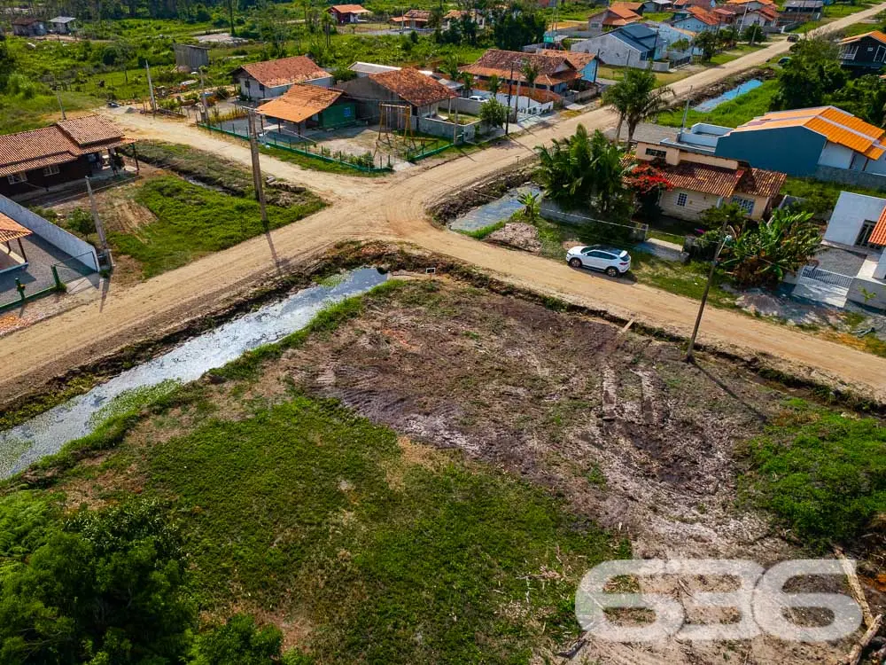AMPLO TERRENO À VENDA NO BAIRRO SALINAS EM BALNEÁR