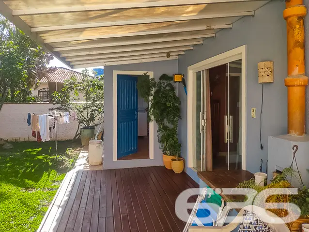 EXCELENTE CASA PERTO DA PRAIA EM BALNEÁRIO BARRA D