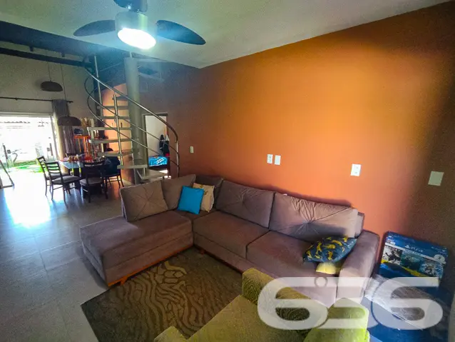 EXCELENTE CASA PERTO DA PRAIA EM BALNEÁRIO BARRA D
