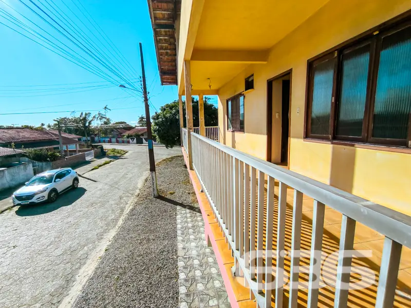 Uma esquina histórica com múltiplas possibilidades