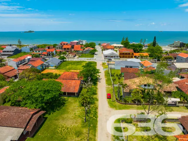 Casa Térrea em Balneário Barra do Sul/SC - Bairro