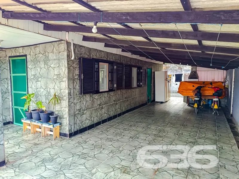 Descubra seu refúgio na praia: Residência Térrea n