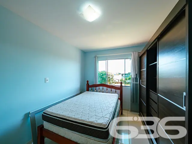 SOBRADO À VENDA COM 2 SUÍTES + 4 DORMITÓRIOS NO BA