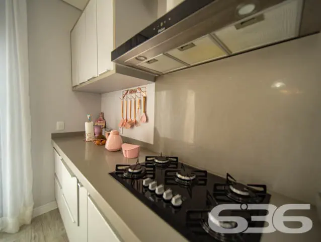 BELÍSSIMA CASA COM 1 SUÍTE E 2 QUARTOS EM BALNEÁRI