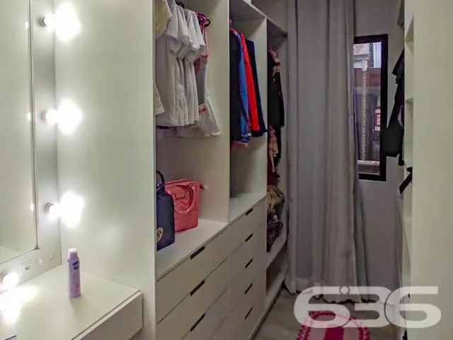 BELÍSSIMA CASA COM 1 SUÍTE E 2 QUARTOS EM BALNEÁRI