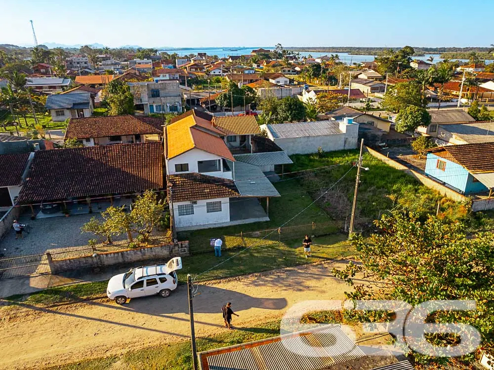 PROPRIEDADE À VENDA NO BAIRRO COSTEIRA
Está procu