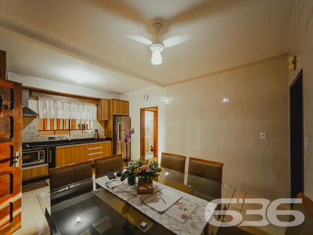 LINDA CASA COM SUÍTE + 3 QUARTOS NO BAIRRO ITAUM -