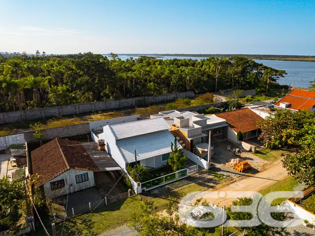 IMÓVEL ENCANTADOR PRÓXIMO À LAGOA
Seja bem-vindo