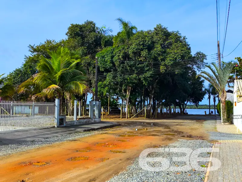 Oportunidade exclusiva em Balneário Barra do Sul/S