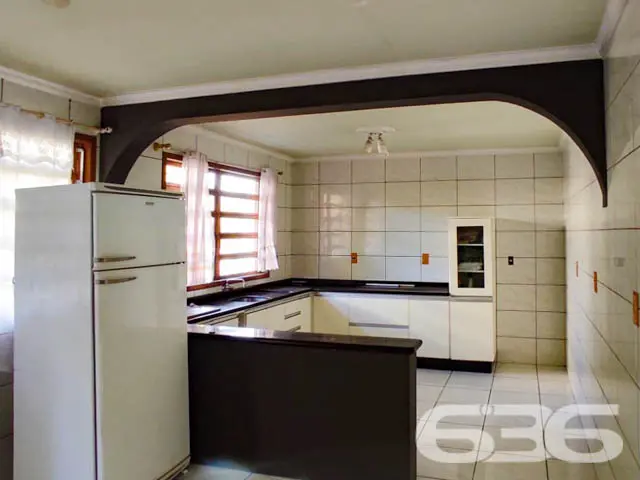 DUAS EXCELENTES CASAS EM UM TERRENO NO BAIRRO ANIT