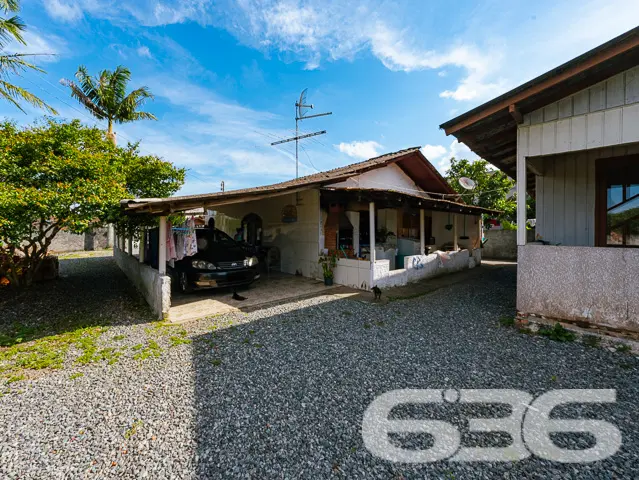 BAIRRO BOA VISTA: DUAS CASAS EM UM TERRENO DE ESQU