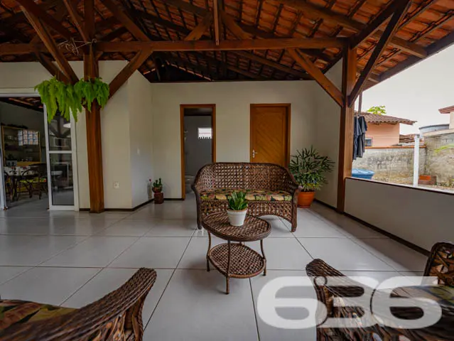 Descubra a elegância rústica e o conforto acolhedo