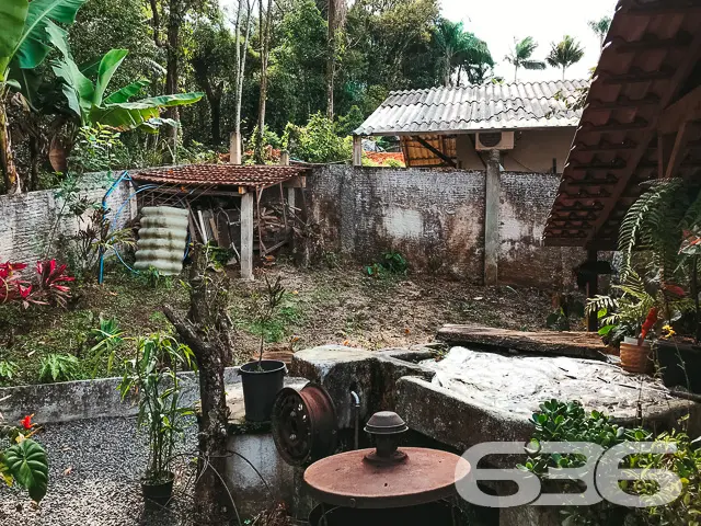 CASA À VENDA NO BAIRRO BOA VISTA - ESTUDA PERMUTA