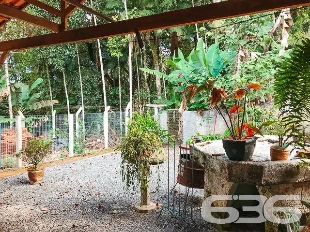 CASA À VENDA NO BAIRRO BOA VISTA - ESTUDA PERMUTA