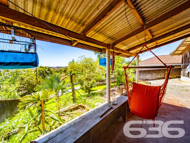 VENDE-SE TERRENO COM ACLIVE ACENTUADO NO ITAUM!
De