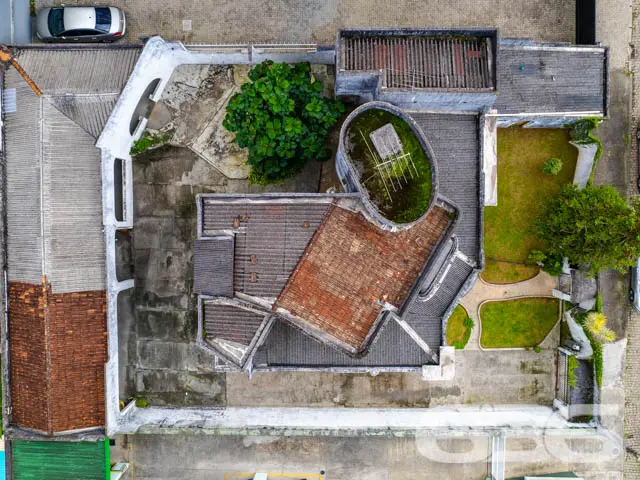 REALIZE SEU SONHO CASA COM 2 SUÍTE E 1 QUARTO, NO