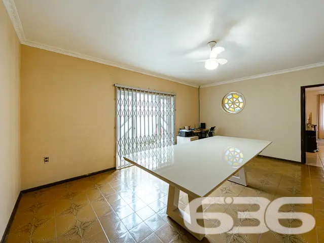 Apresentamos uma propriedade Ășnica, situada em um