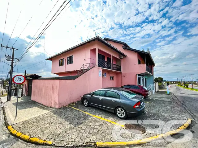 INVISTA NESTA PROPRIEDADE NO BAIRRO ADHEMAR GARCIA