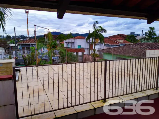 BELÍSSIMO SOBRADO COM 4 QUARTOS, NO BAIRRO COMASA,
