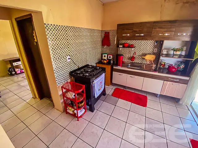 IMÓVEL COM EDICULA NO BAIRRO COMASA, JOINVILLE - E
