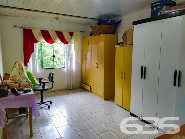APROVEITE ESSA RESIDÊNCIA COM SUÍTE + 2 QUARTOS

E