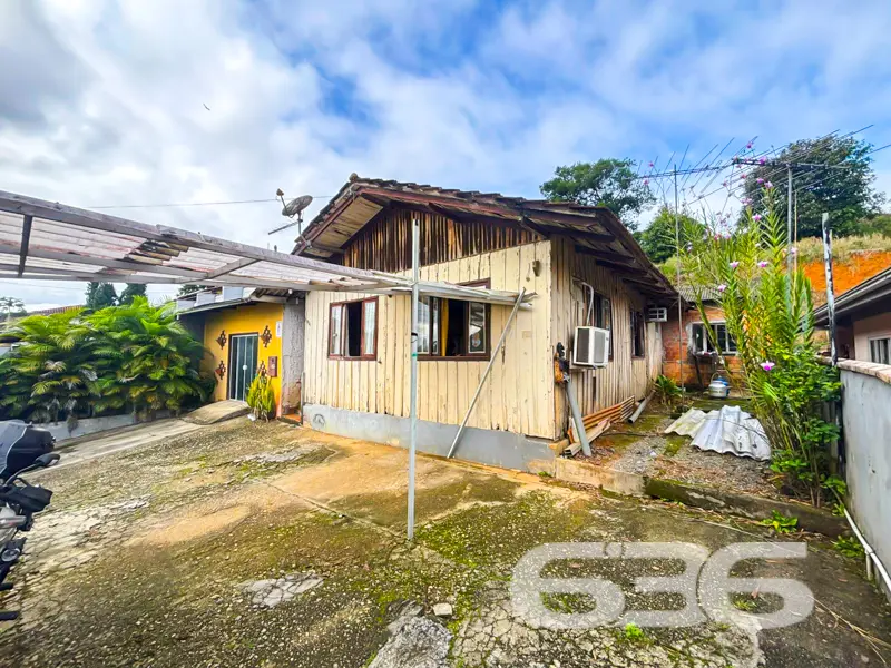Terreno amplo com 450m² em localização estratégica