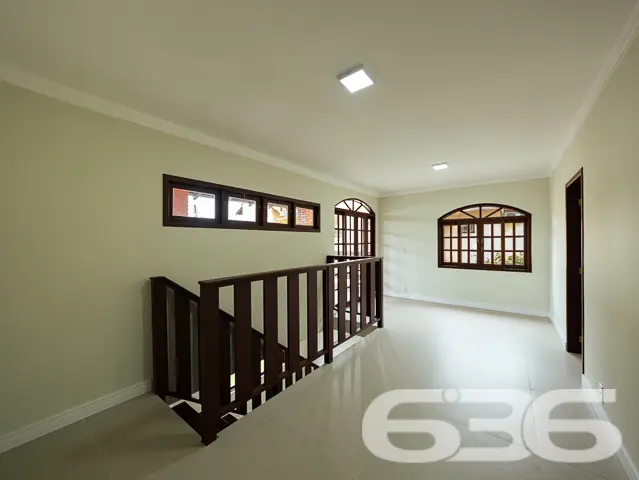 BAIRRO ANITA GARIBALDI: CASA ESTILO GERMÂNICO COM