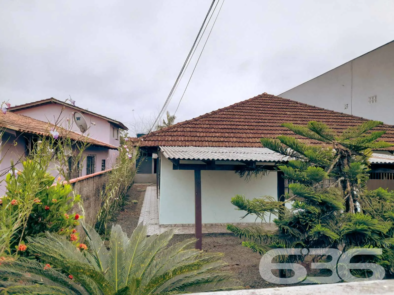 IMÓVEL DE USO RESIDENCIAL E COMERCIAL NO BAIRRO ES