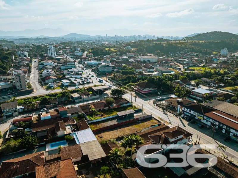 **Magnífico Sobrado à Venda em Joinville - Oportun