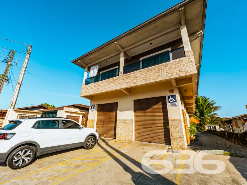 **Magnífico Sobrado à Venda em Joinville - Oportun