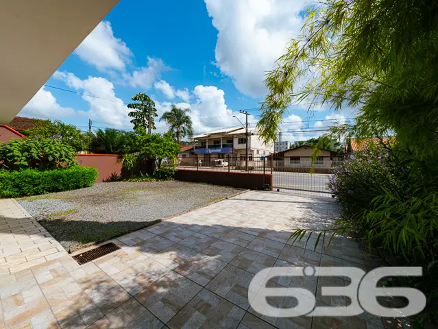 BAIRRO FLORESTA - SOBRADO COM SUÍTE MASTER + 4 DOR