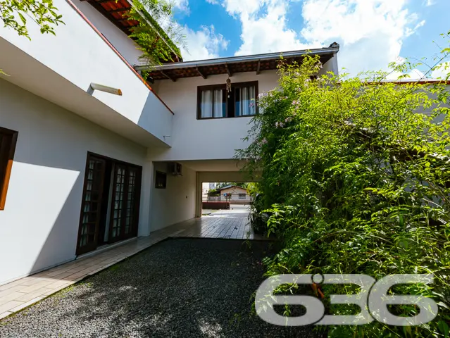BAIRRO FLORESTA - SOBRADO COM SUÍTE MASTER + 4 DOR