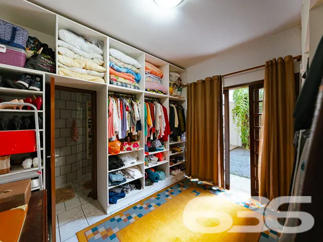 BAIRRO FLORESTA - SOBRADO COM SUÍTE MASTER + 4 DOR