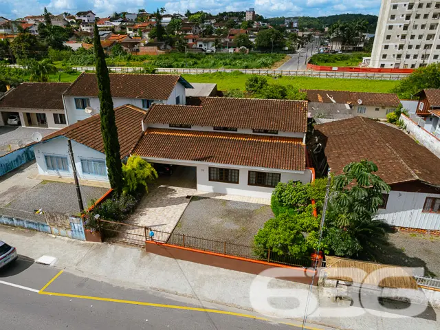 BAIRRO FLORESTA - SOBRADO COM SUÍTE MASTER + 4 DOR