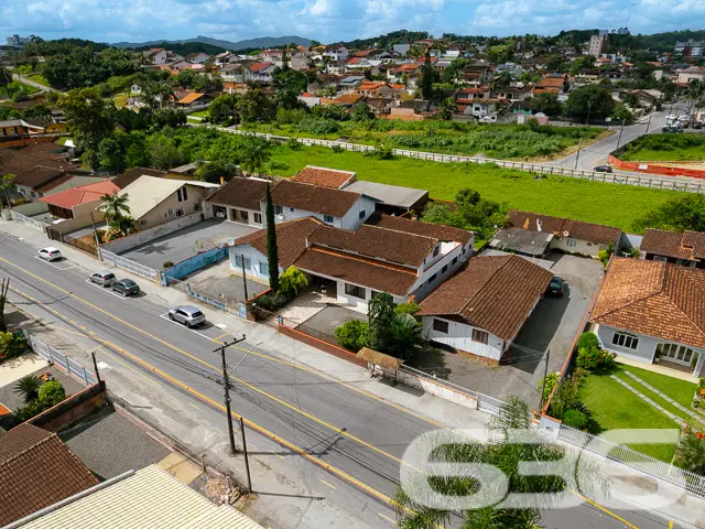 BAIRRO FLORESTA - SOBRADO COM SUÍTE MASTER + 4 DOR