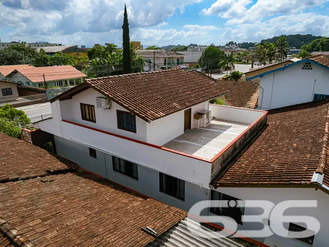 BAIRRO FLORESTA - SOBRADO COM SUÍTE MASTER + 4 DOR