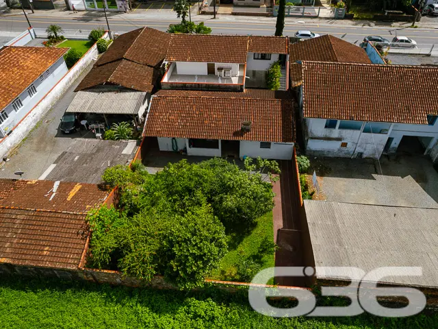 BAIRRO FLORESTA - SOBRADO COM SUÍTE MASTER + 4 DOR