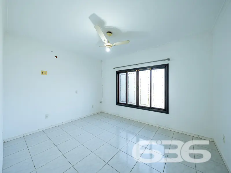 CASA GRANDE COM TERRENO  502m² COM 4 QUARTOS SENDO