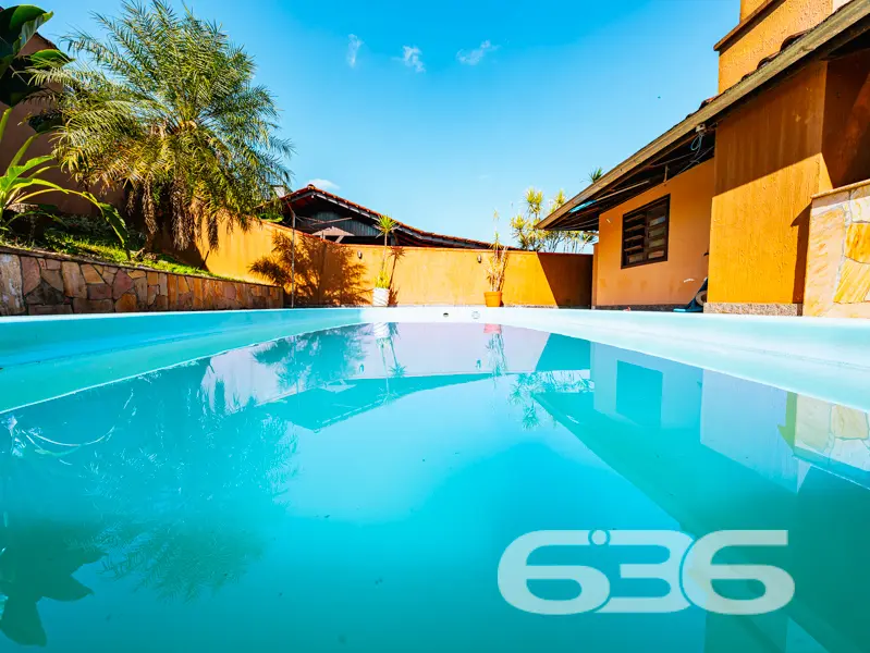 CASA GRANDE COM TERRENO  502m² COM 4 QUARTOS SENDO
