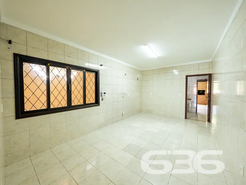 CASA GRANDE COM TERRENO  502m² COM 4 QUARTOS SENDO